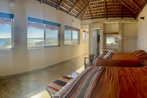 1 bedroom, desk, WiFi, bed sheets