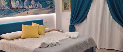 2 bedrooms, in-room safe, free WiFi, bed sheets