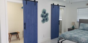 4 bedrooms, iron/ironing board, WiFi, bed sheets - Cozy, bright, and spaciuos WF home with pool, dock, pool table & more. (Cape Coral)