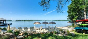 SUNSWEPT VISTA - Fabulous 7-bedroom house at LAKE ANNA Virginia