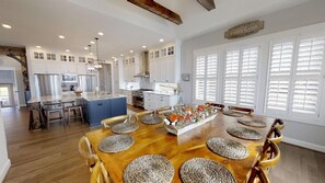 Dining - SUNSWEPT VISTA - Fabulous 7-bedroom house at LAKE ANNA Virginia (Bumpass)