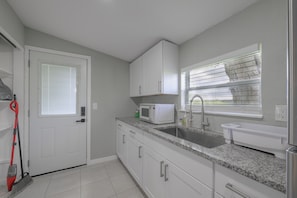 Mikrobølgeovn, ovn, kogeplade