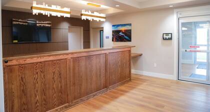 Splash Canyon Hotel