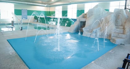Splash Canyon Hotel