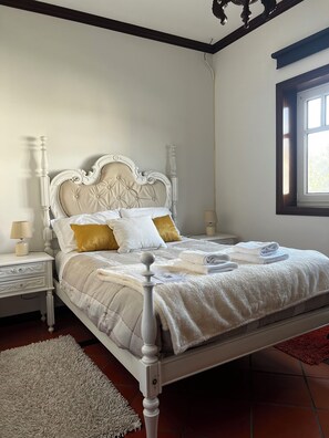 2 makuuhuonetta, ilmainen Wi-Fi, vuodevaatteet