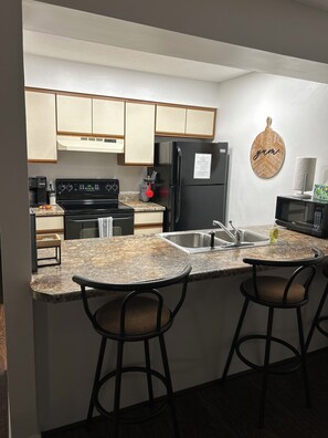 微波炉、烤箱、炉灶、洗碗机