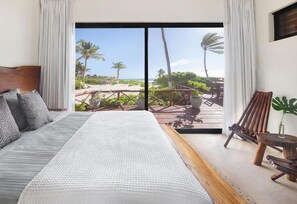 Deluxe-huvila, 5 makuuhuonetta, ilmastointi, rantanäköala | Tallelokero huoneessa, kannettavalle tietokoneelle sopiva työtila