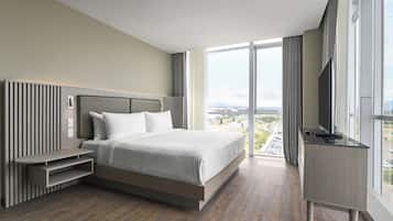 Suite, 1 kingsize-seng med sovesofa, ikke-røyk, fjellutsikt | Allergitestet sengetøy, minibar, safe på rommet og skrivebord