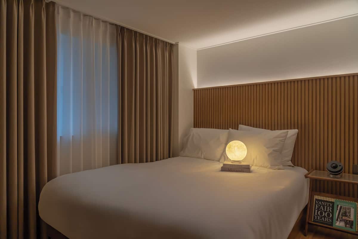 Romantic Double Room | Desk, laptop workspace, free WiFi