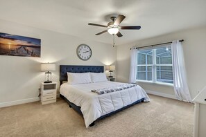 4 quartos, ferros/tábuas de passar roupa, Wi-Fi, roupa de cama