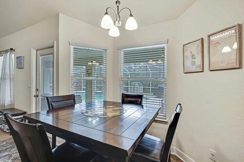 Weeki Wachee and Cabot 4Bd Pool Relaxation Escape