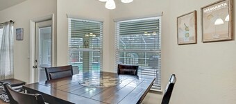 Weeki Wachee and Cabot 4Bd Pool Relaxation Escape