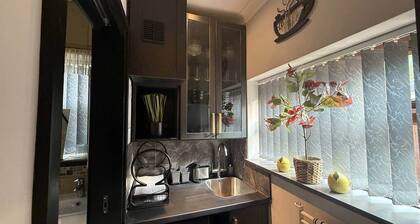 Studio C - Newly renovated private 1 bed studio