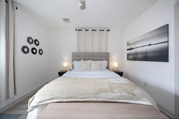 1 bedroom, iron/ironing board, internet, bed sheets