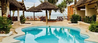 Moya Beach Hotel