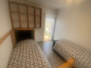 2 chambres, accès Internet, draps fournis