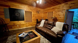 Fernseher, Kamin
