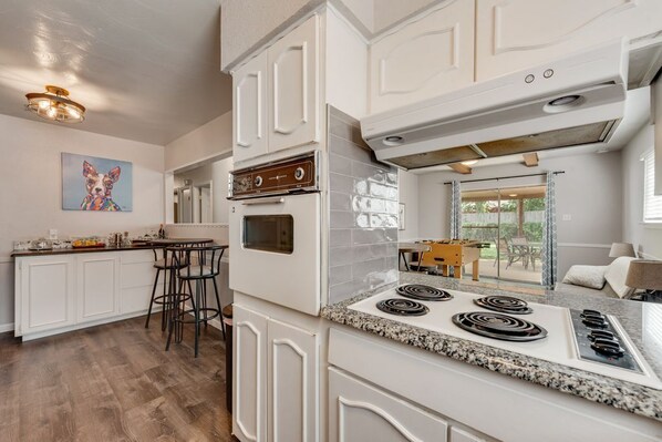 Fridge, microwave, oven, stovetop