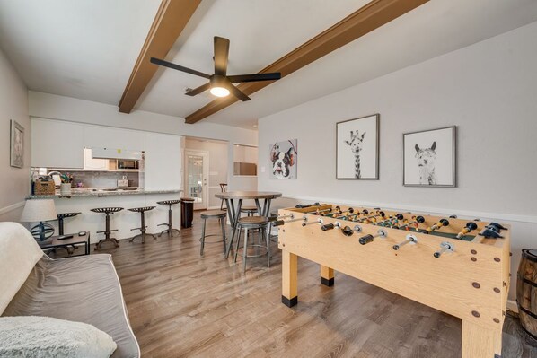 Spielezimmer