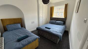 3 chambres, bureau, fer et planche Ă repasser, Wi-Fi gratuit