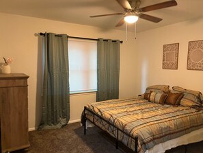 3 Schlafzimmer, Bügeleisen/Bügelbrett, WLAN, Bettwäsche