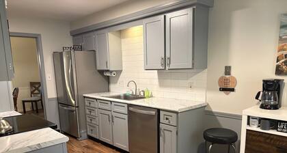 Luxury Townhouse on Golf Course in Boardman with Canfield School District