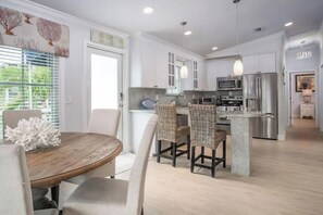 Dining - Open Bay Paradise (Tavernier)