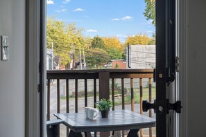 Dining - The Paddock ~ 5BR Class & Fun In One! Hot Tub, Fire Pit, Mini Golf, Walkable (Louisville)