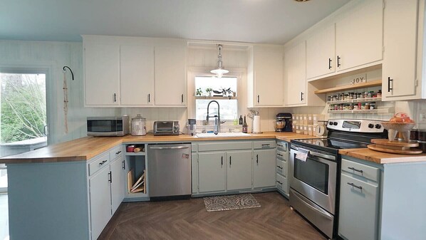 Microwave, oven, stovetop, dishwasher