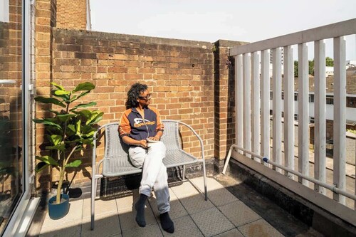 3BR | Canary Wharf | Steps to DLR & Jubilee Line