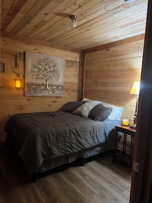 1 bedroom, internet, bed sheets