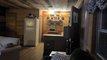 Televisión y chimenea