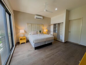 3 bedrooms, desk, iron/ironing board, free WiFi