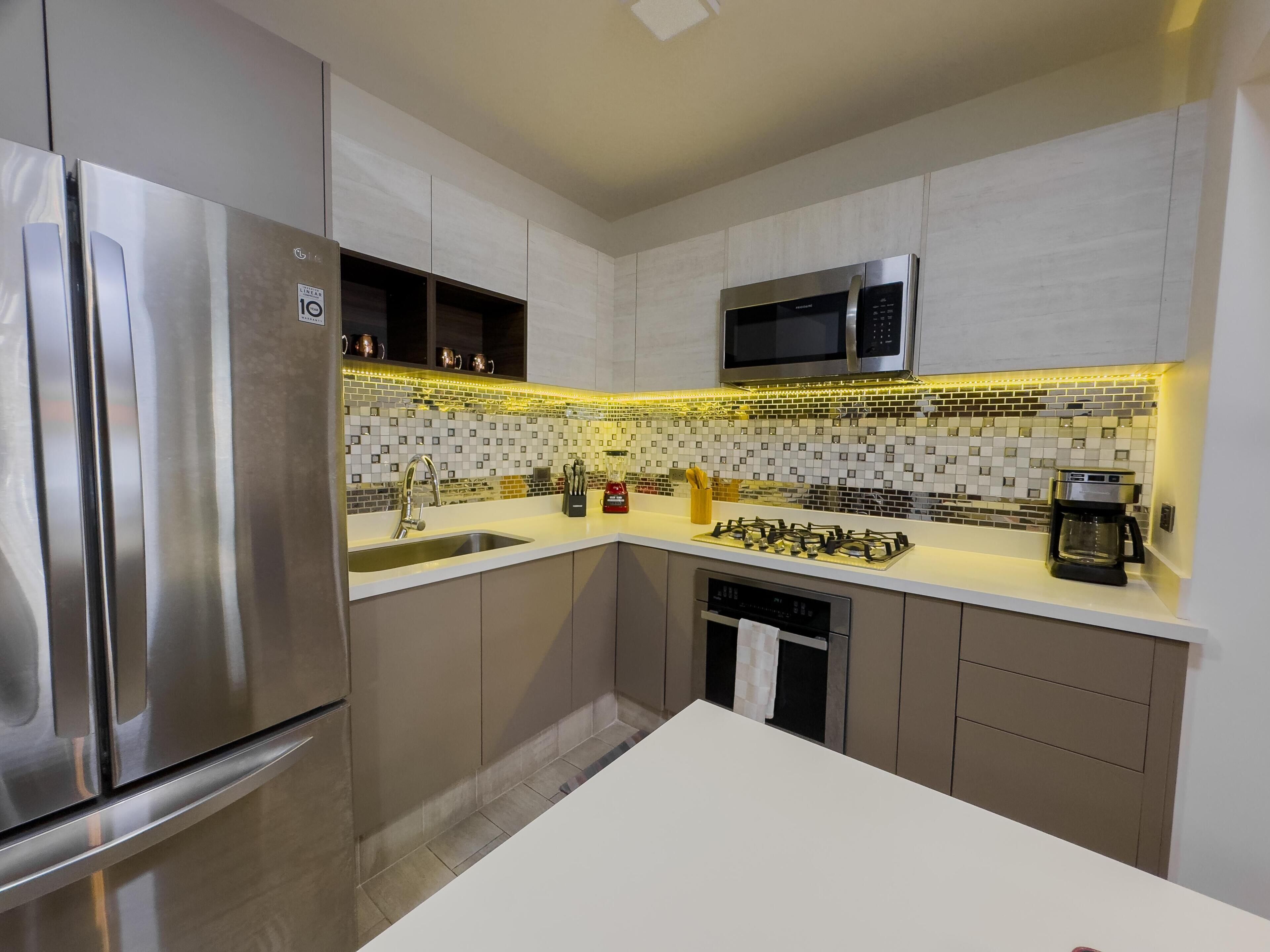 Fridge, microwave, oven, stovetop