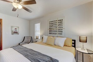 3 bedrooms, iron/ironing board, WiFi, bed sheets