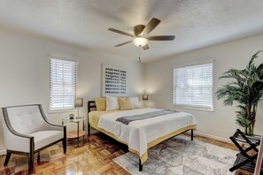 3 bedrooms, iron/ironing board, WiFi, bed sheets