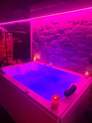 Interior - La Cachette Secrete - Love Room Caen (Caen)