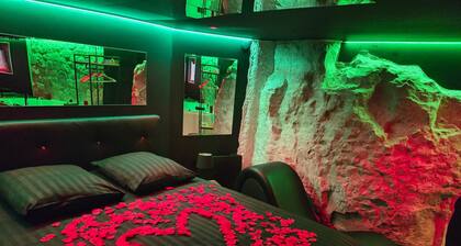 La Cachette Secrete - Love Room Caen