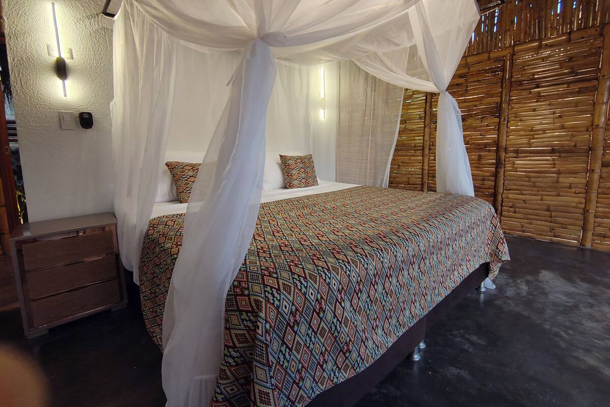 Deluxe Room | Free WiFi