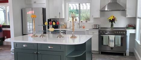 Microwave, oven, stovetop, dishwasher