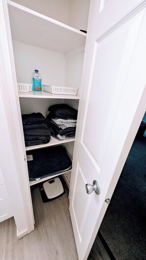 Interior - 2 Bed w/Garage Cardinal West Extended Stay (West Fargo)