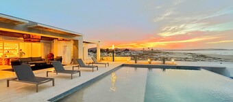 Ocean Front, LuxuryVilla, Private beach, Mexico, La Ribera, near Costa Palmas