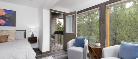 1 bedroom, iron/ironing board, travel crib, WiFi