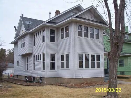 Charming 1-bedroom apartment in lovely Saint Paul Duplex