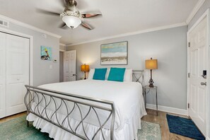 1 chambre, fer et planche à repasser, accès à Internet, literie fournie