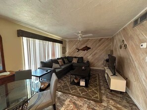 TV - Direct Ocean Complex Diplomat 220-7 (Cocoa Beach)