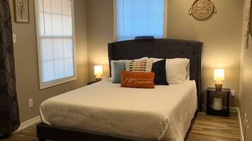 2 bedrooms, iron/ironing board, WiFi, bed sheets