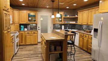 Microwave, oven, dishwasher