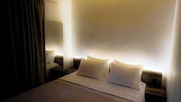 Comfort Double Room Single Use, Multiple Beds | Free WiFi