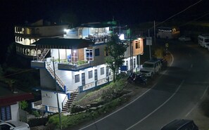 Façana frontal de l'allotjament